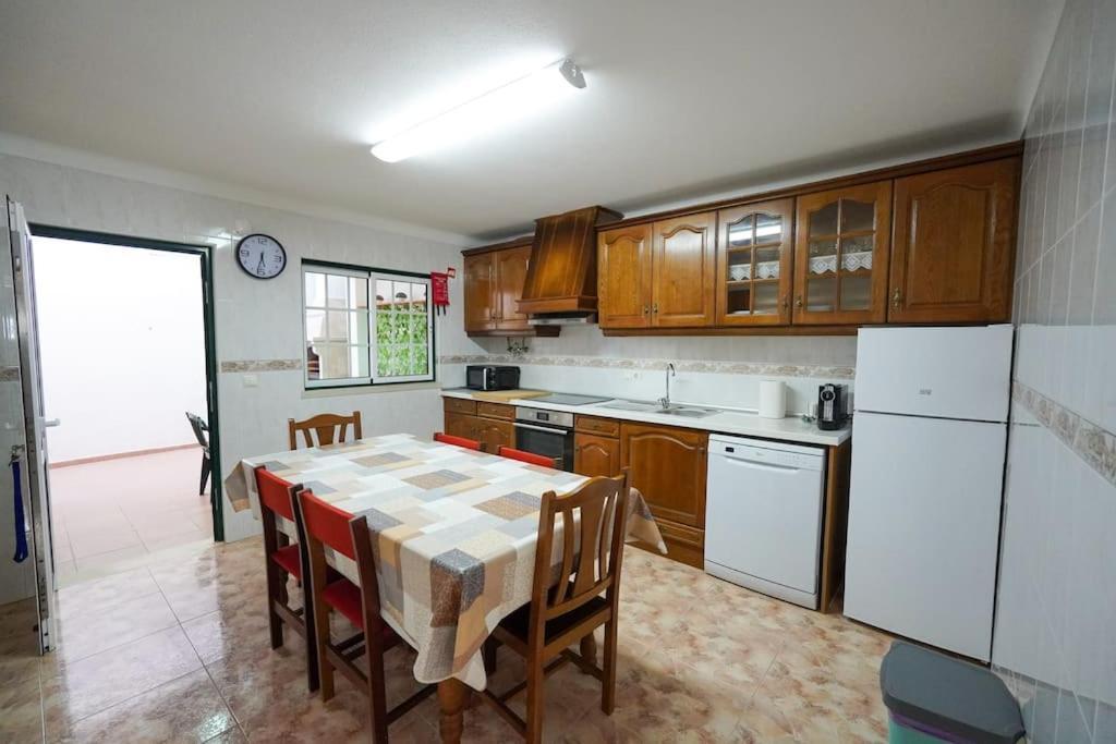 Casa Do Largo Villa Назаре Екстериор снимка